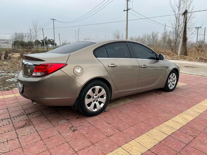 徐州13年别克君威8