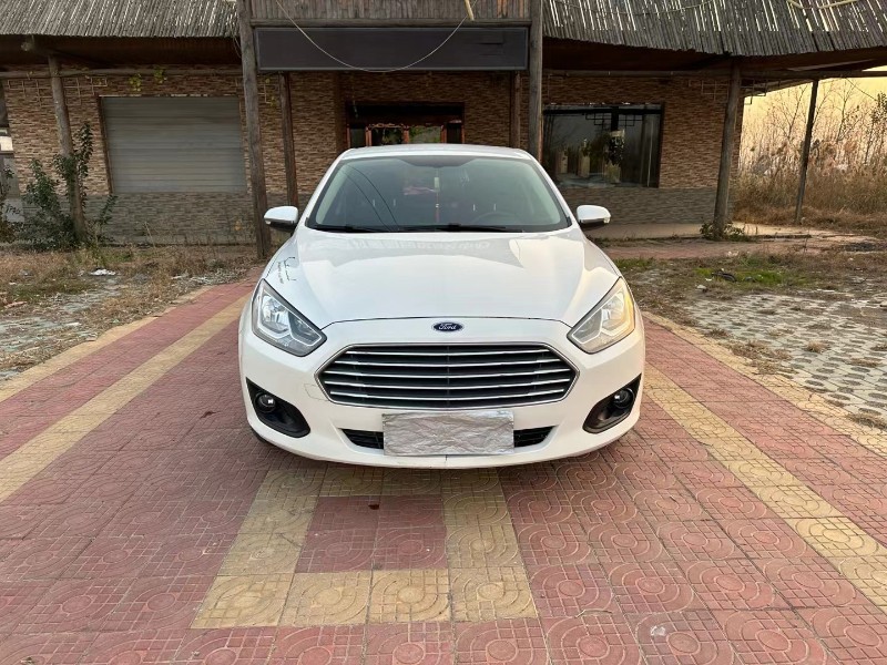 徐州16年福特福睿斯1