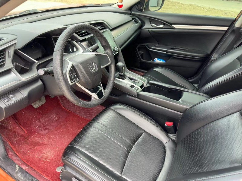 汕头17年本田思域4