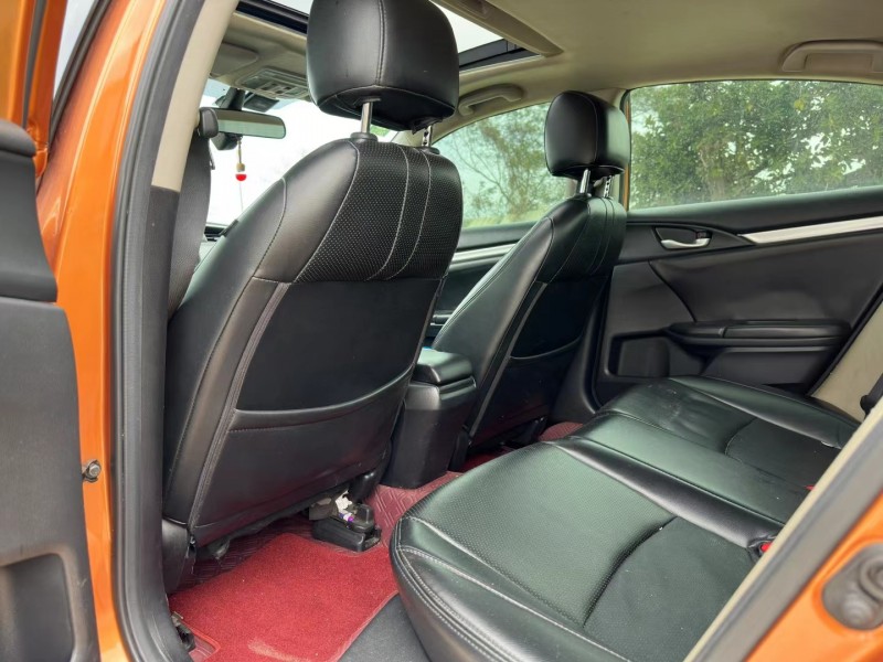 汕头17年本田思域6