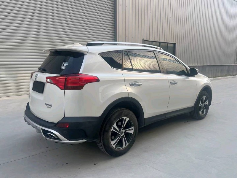 徐州16年丰田RAV4荣放4