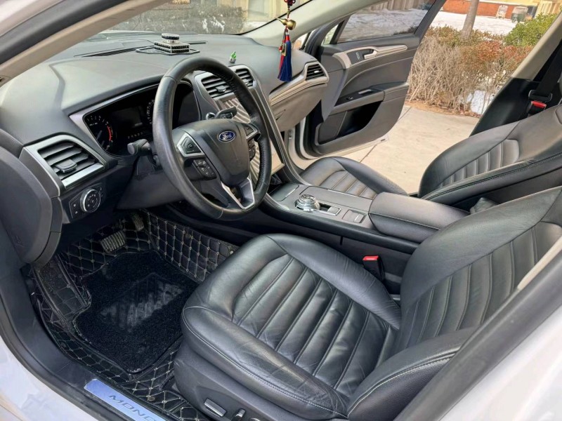 徐州17年福特领裕5