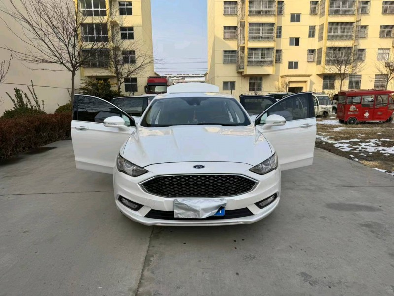 徐州17年福特领裕6