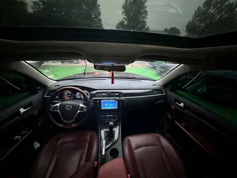 广州16年众泰T6004