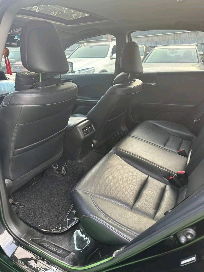 广州18年本田雅阁9