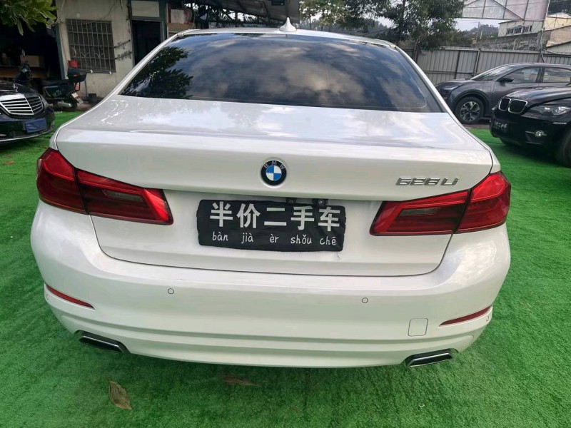 广州17年宝马5系3