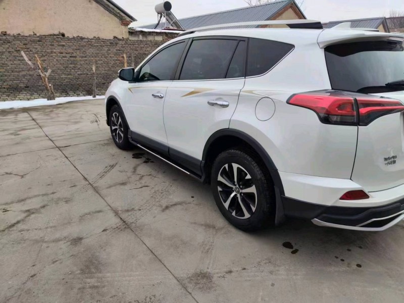 淄博18年丰田RAV43