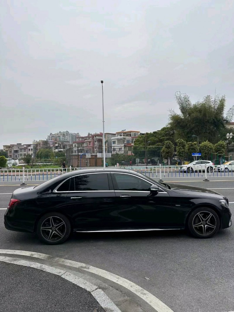 珠海20年奔驰E7