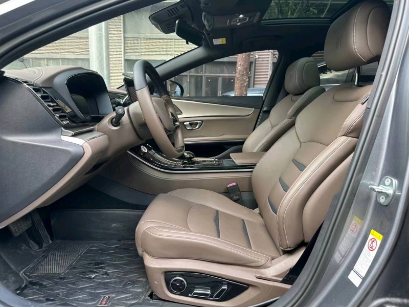 汕头22年比亚迪汉5