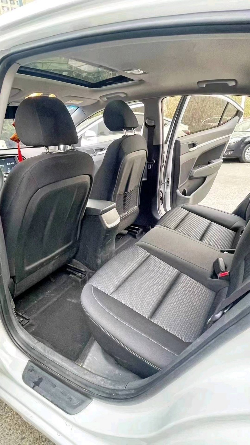 廊坊19年现代名图6