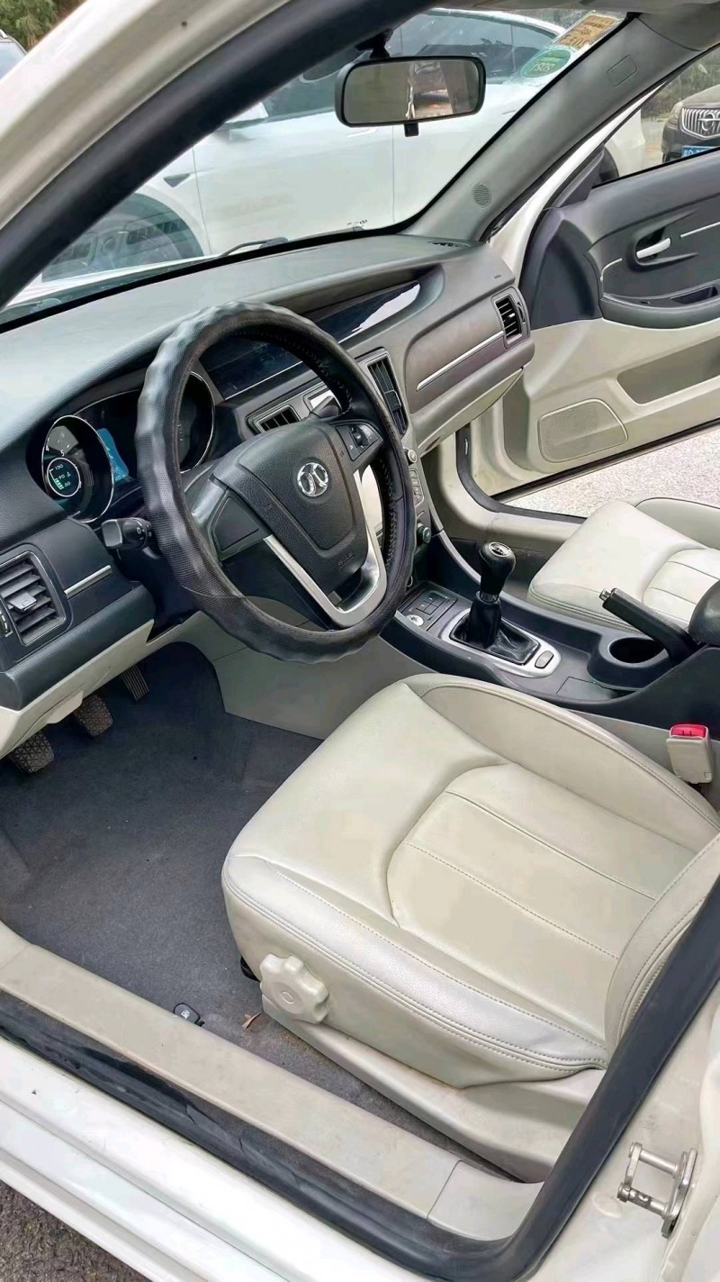 廊坊17年北汽绅宝D506