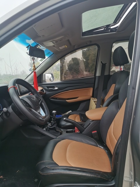 蕪湖18年五菱汽車宏光S35