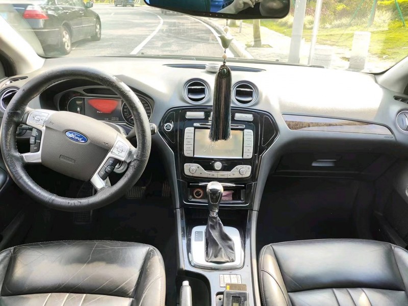 广州10年福特蒙迪欧9