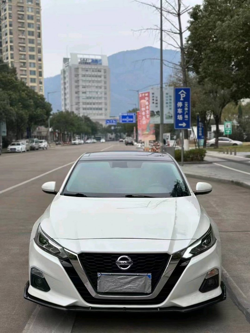 湖州21年日產天籟1