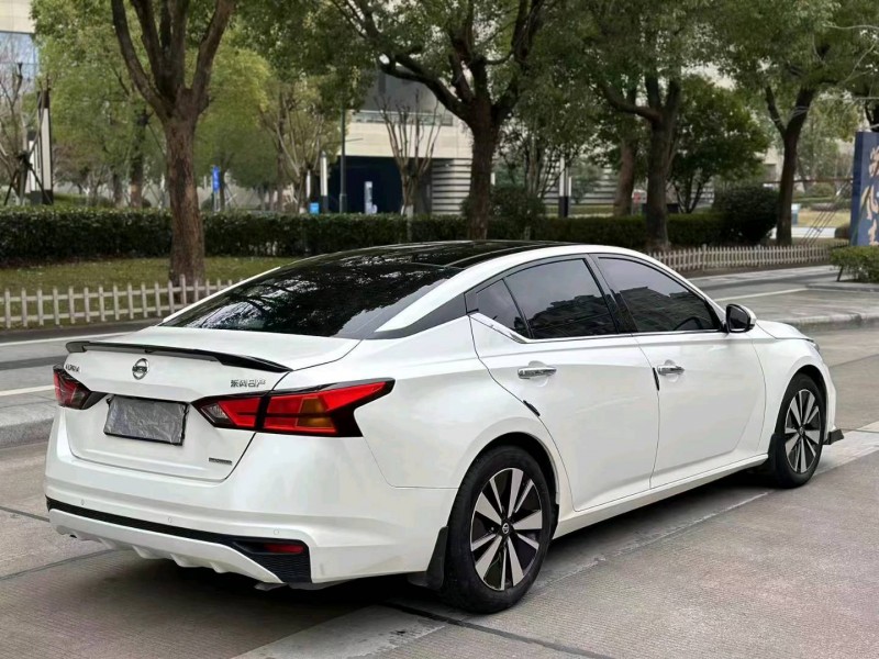 湖州21年日產天籟7