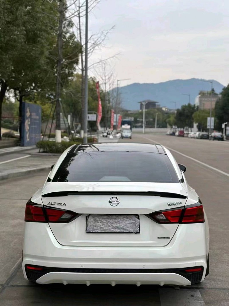 湖州21年日產天籟9