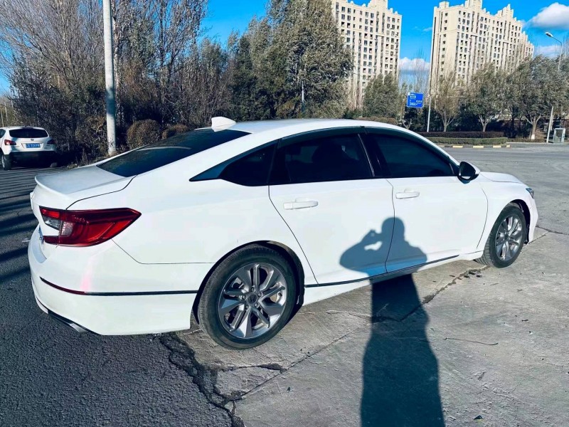 沈阳19年本田雅阁5