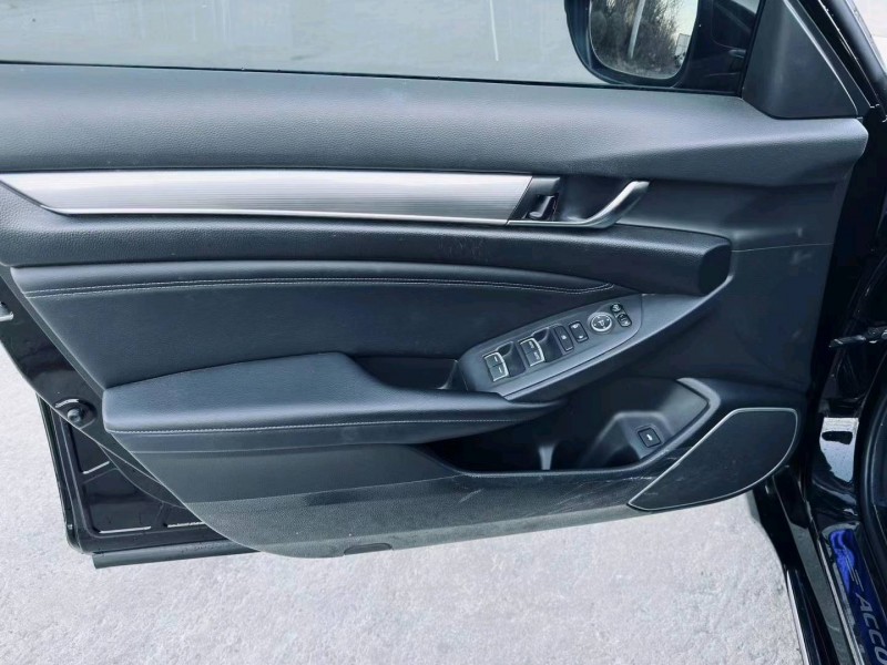 沈阳20年本田雅阁3