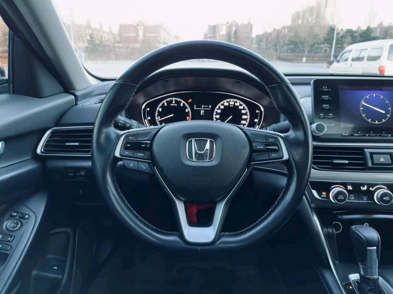 沈阳20年本田雅阁4