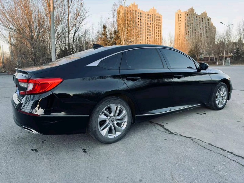 沈阳20年本田雅阁5