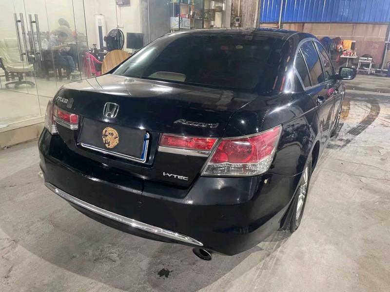 广州11年本田雅阁8