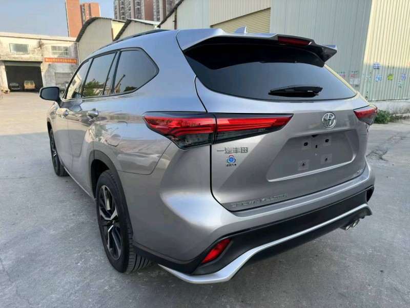 佛山23年丰田皇冠4