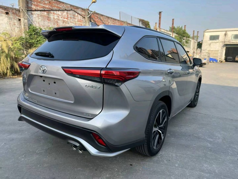 佛山23年丰田皇冠5