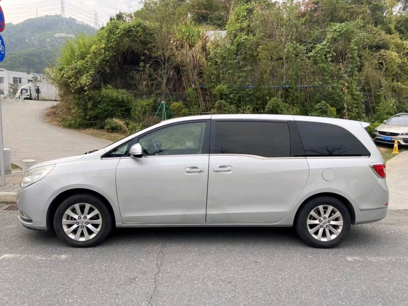 广州11年别克GL85