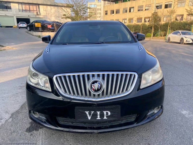 广州11年别克君越1