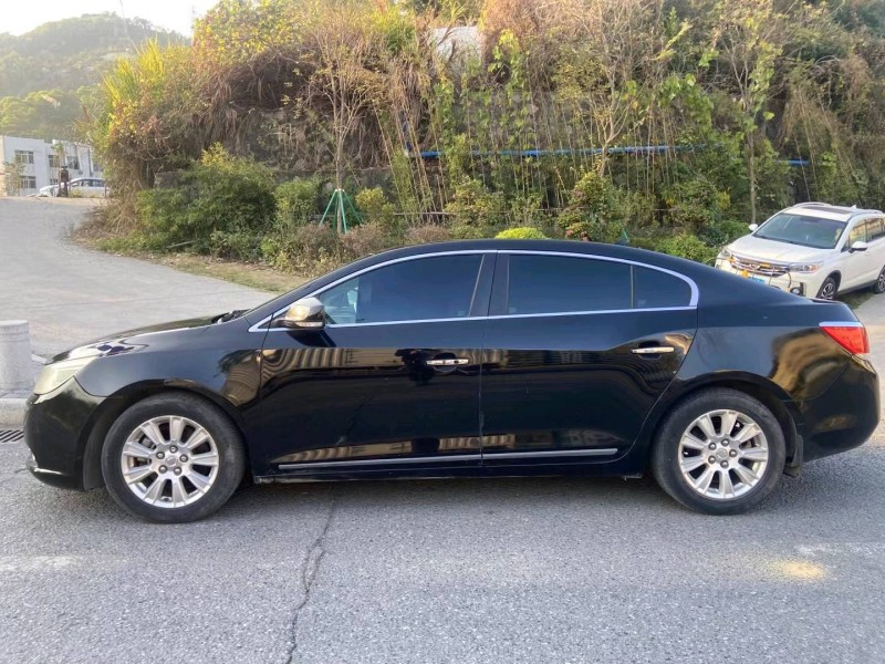 广州11年别克君越6