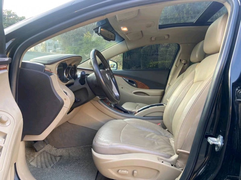 广州11年别克君越9