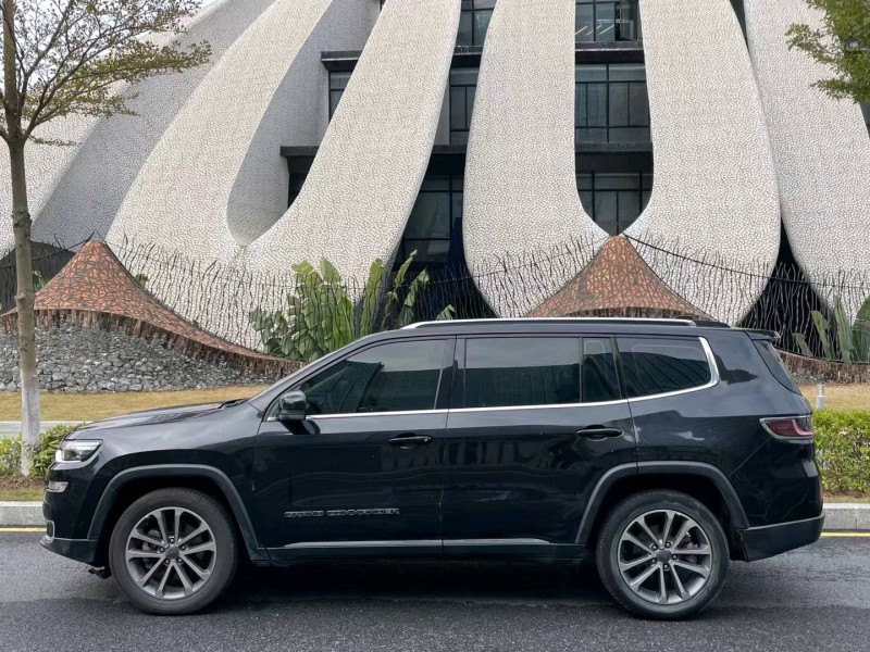 深圳19年Jeep指挥官8