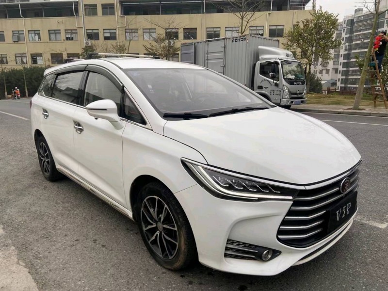 广州18年比亚迪宋2