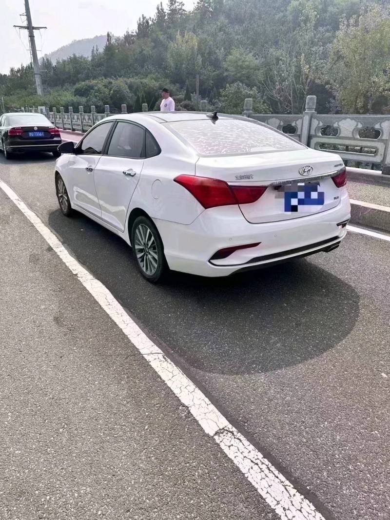东营17年现代名图6