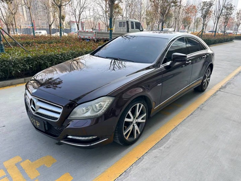 东营13年奔驰CLS2