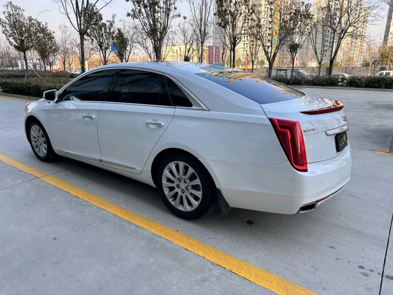 东营17年凯迪拉克XTS3