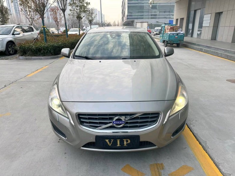 东营12年沃尔沃S60L1