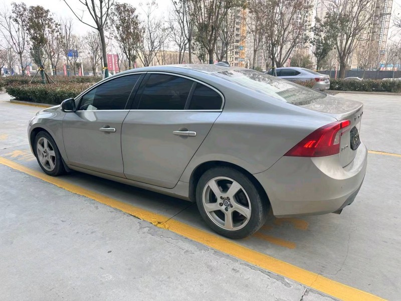 东营12年沃尔沃S60L3