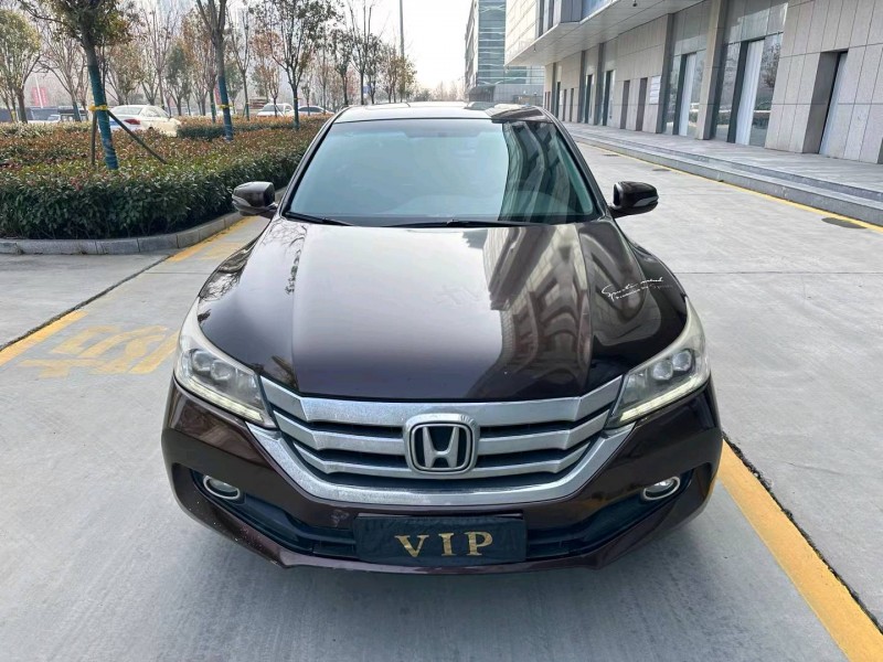 烟台14年本田雅阁1
