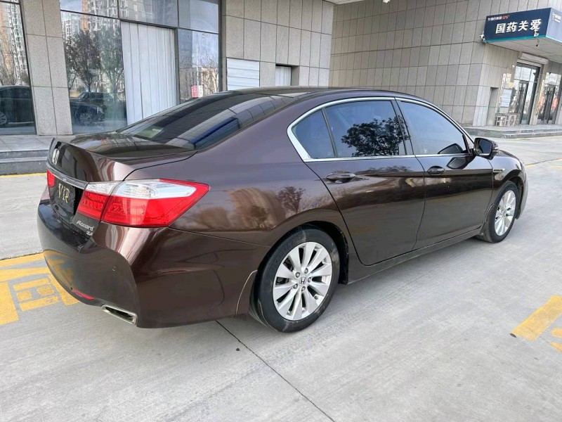 烟台14年本田雅阁5