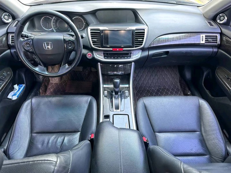 烟台14年本田雅阁7