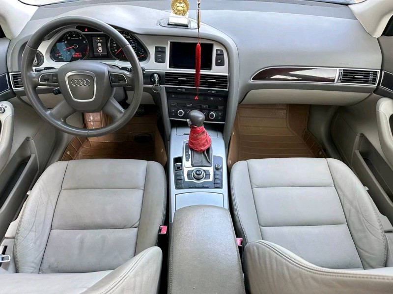 东营11年奥迪A6L8