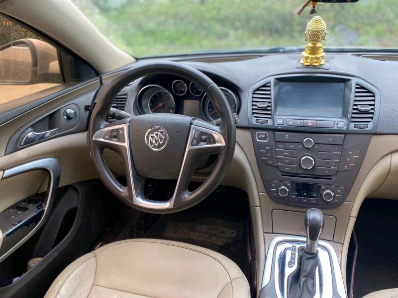 广州13年别克君威9