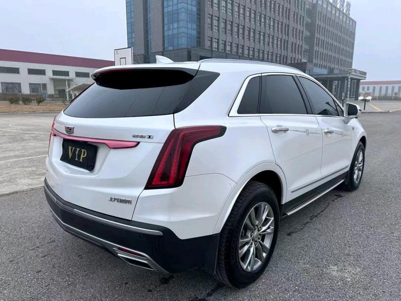 盐城20年凯迪拉克XT59