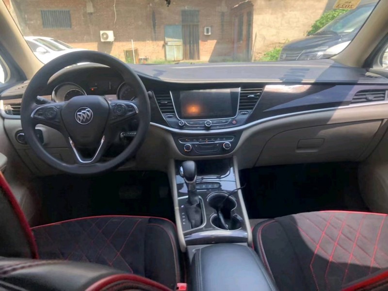 邢台19年别克威朗6