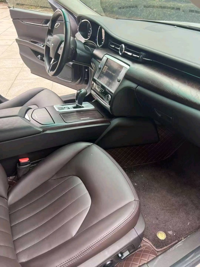 济宁15年玛莎拉蒂总裁5