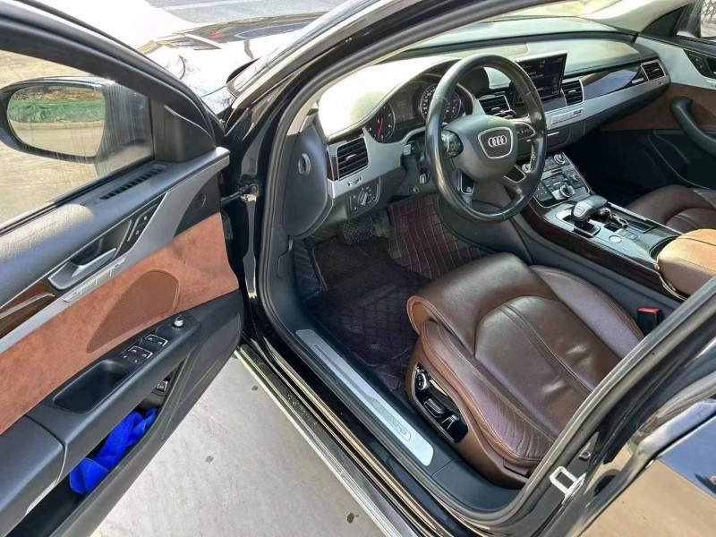 保定15年奥迪A8L4