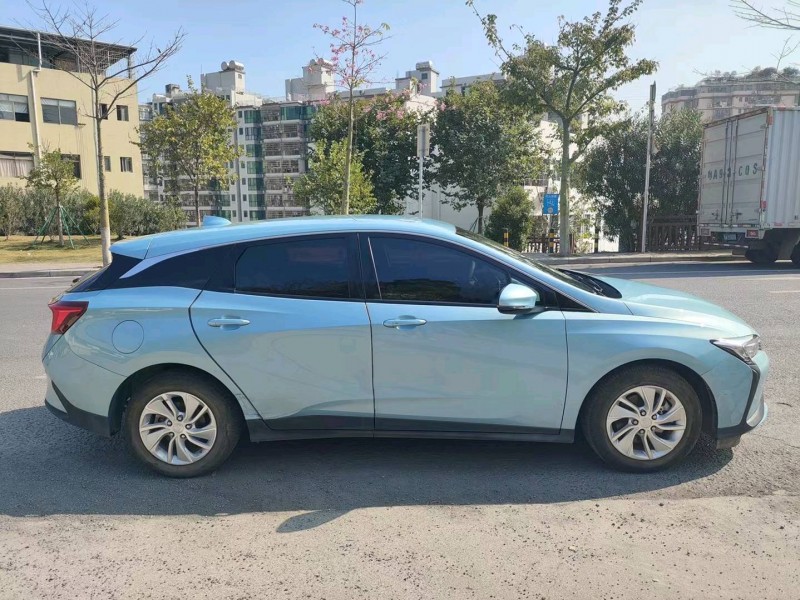 广州22年别克微蓝3