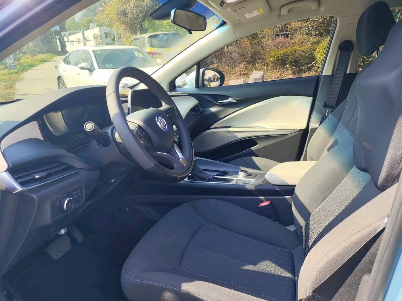 广州22年别克微蓝8