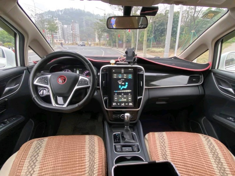 广州18年比亚迪宋9